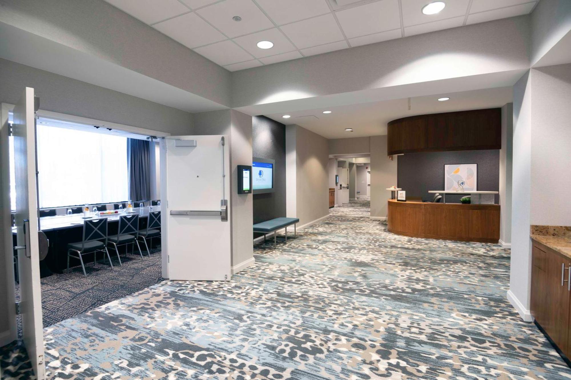 Doubletree By Hilton Hotel And Conference Center Chicago North Shore Skokie Eksteriør billede
