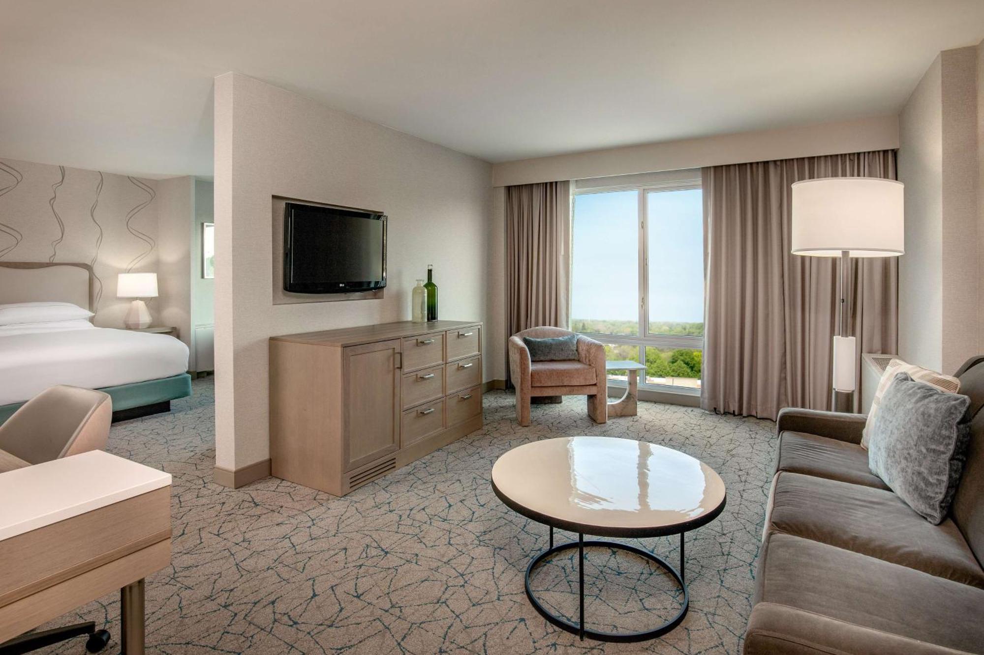 Doubletree By Hilton Hotel And Conference Center Chicago North Shore Skokie Eksteriør billede