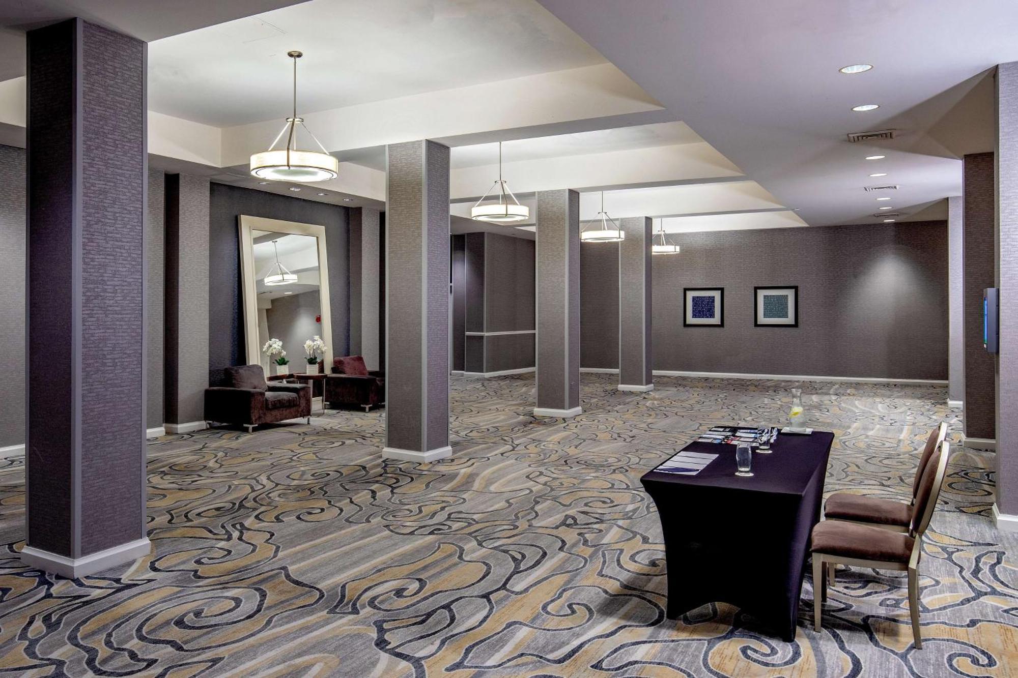 Doubletree By Hilton Hotel And Conference Center Chicago North Shore Skokie Eksteriør billede