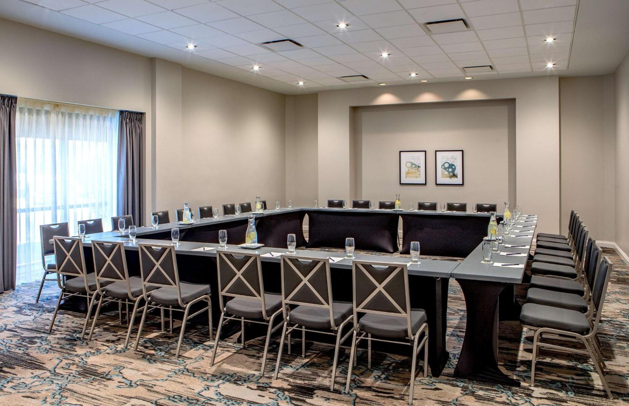 Doubletree By Hilton Hotel And Conference Center Chicago North Shore Skokie Eksteriør billede