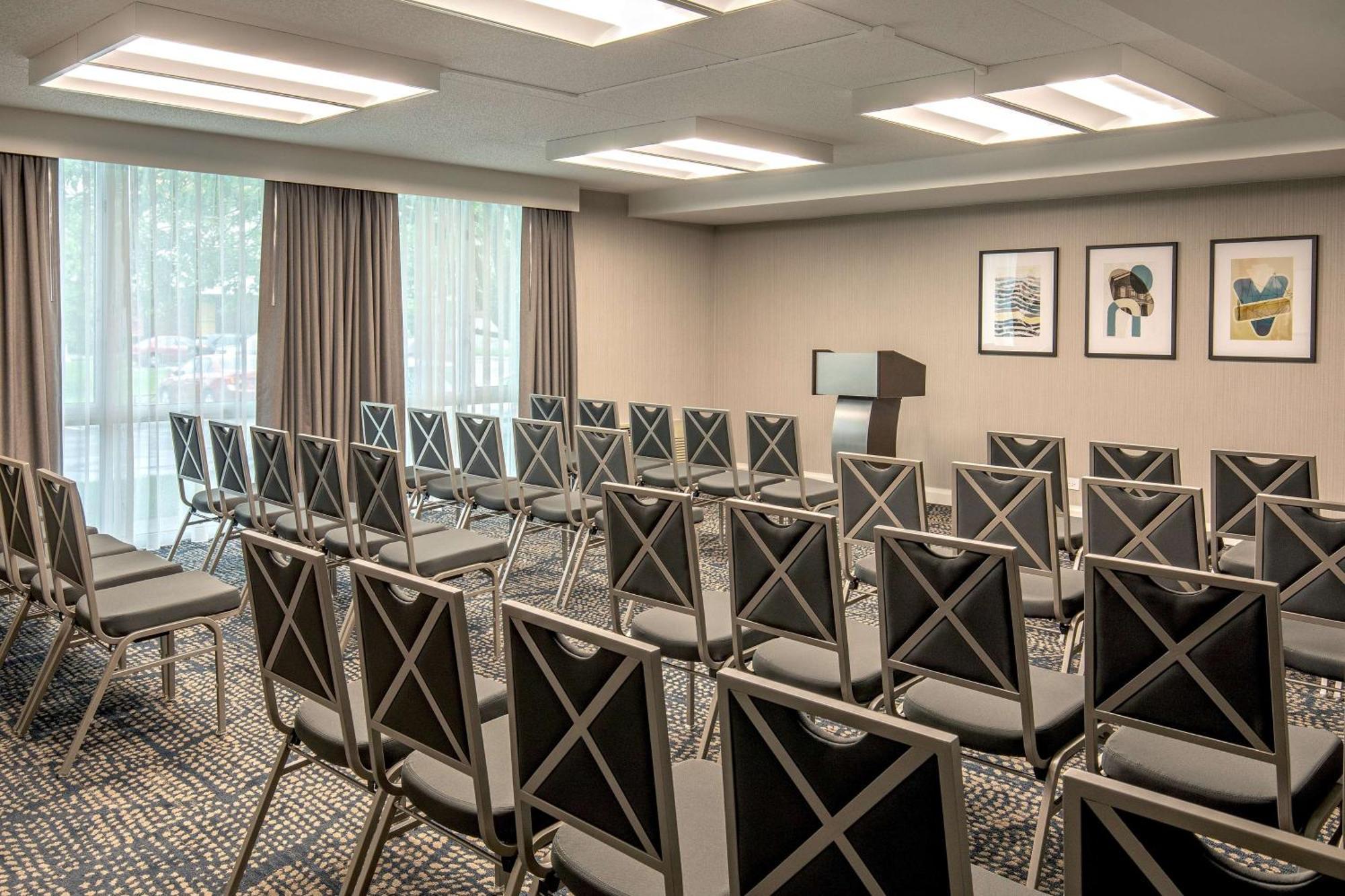 Doubletree By Hilton Hotel And Conference Center Chicago North Shore Skokie Eksteriør billede