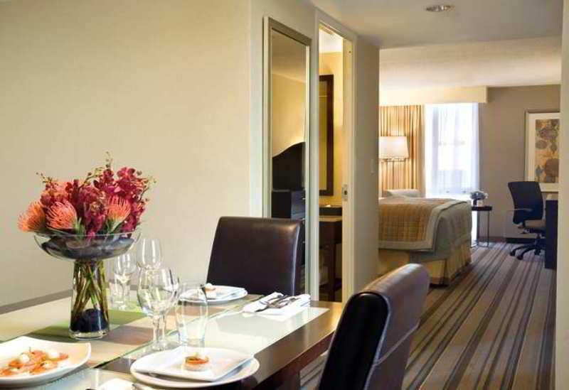 Doubletree By Hilton Hotel And Conference Center Chicago North Shore Skokie Eksteriør billede